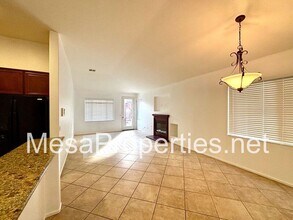 11677 Ellington St in Victorville, CA - Building Photo - Building Photo