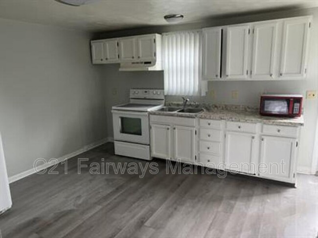 937 W 4th Ave in Derry, PA - Building Photo - Building Photo