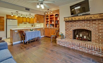 1081 Cove Rd in Sevierville, TN - Building Photo