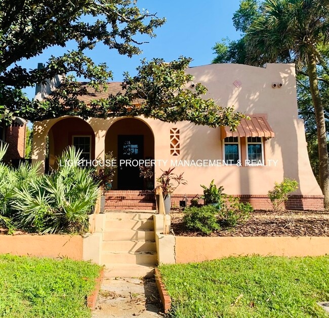 property at 1137 Lasalle St