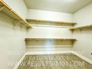 5876 Dulwich Way in Sacramento, CA - Building Photo - Building Photo