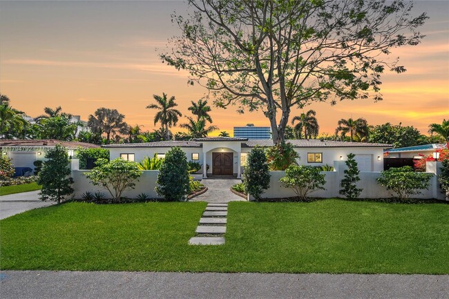 property at 2600 Yacht Club Blvd
