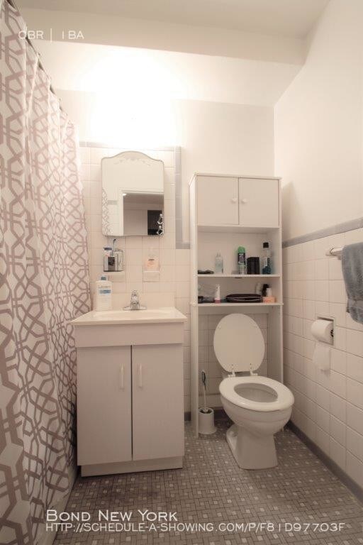 240 E 35th St-Unit -2C in New York, NY - Building Photo - Building Photo