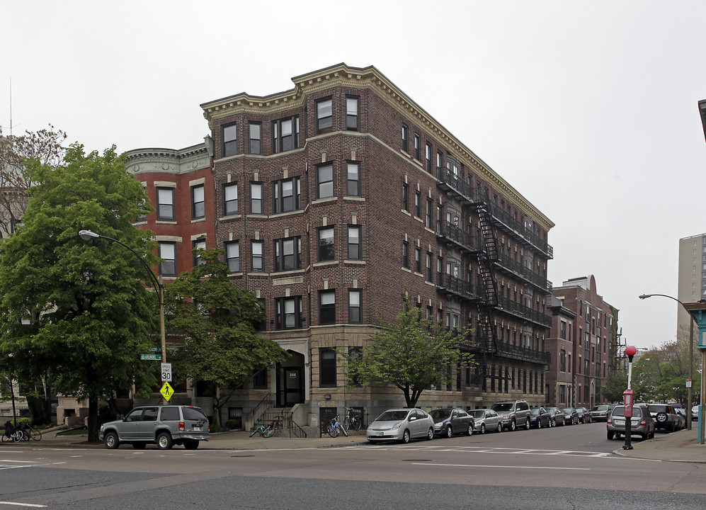 844-848 Beacon St in Boston, MA - Building Photo