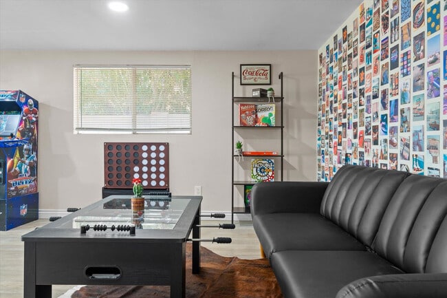 5747 N 48th Ln in Glendale, AZ - Building Photo - Building Photo