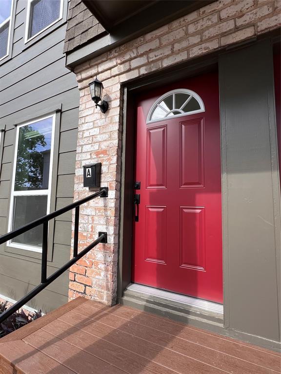 property at 5922 Fairdale Ln