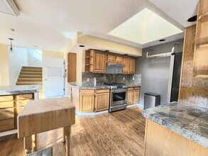 730 Hillcrest Dr in Redwood City, CA - Building Photo - Building Photo