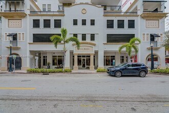 4100 Salzedo St in Coral Gables, FL - Building Photo - Building Photo
