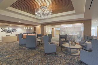 Tamarisk NorthShore in Deerfield, IL - Building Photo - Lobby