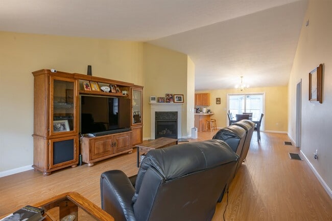 4 Myopia Ln in Nashua, NH - Building Photo - Building Photo