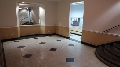 1209 W Sherwin Ave in Chicago, IL - Building Photo - Building Photo