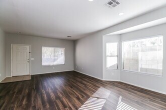 3402 N 129th Dr in Avondale, AZ - Building Photo - Building Photo