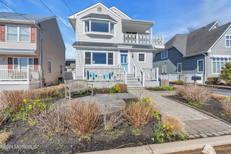 366 River Pl in Manasquan, NJ - Building Photo - Building Photo