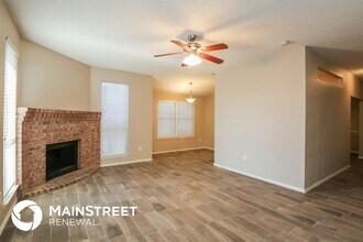 8724 Limestone Dr, Unit 7917-5R in Fort Worth, TX - Building Photo - Building Photo