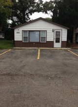 24329-67 Hwy 134 in Round Lake, IL - Foto de edificio - Building Photo