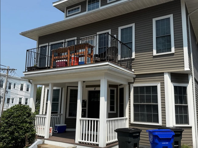 4 Langley Rd, Unit 2 in Boston, MA - Building Photo - Building Photo