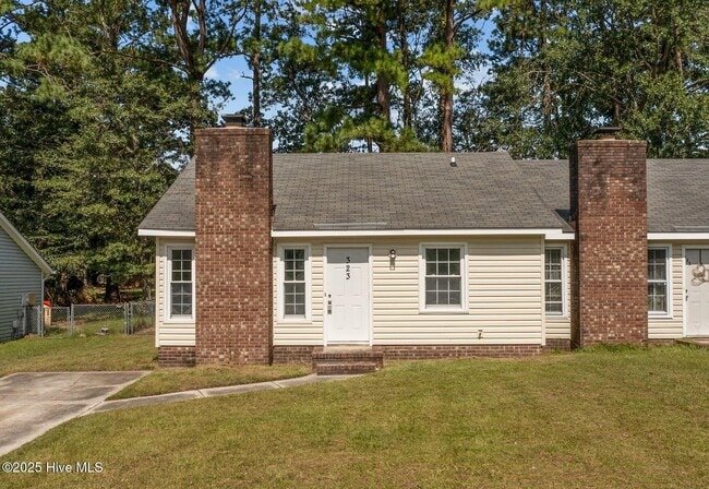 property at 323 W Frances St