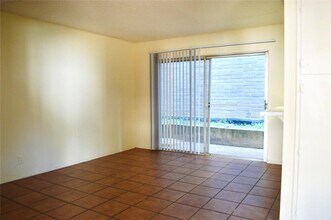 2610 Salado St in Austin, TX - Building Photo - Building Photo