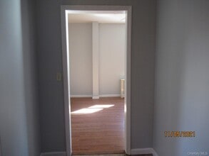 60-91 54th St in Queens, NY - Building Photo - Building Photo