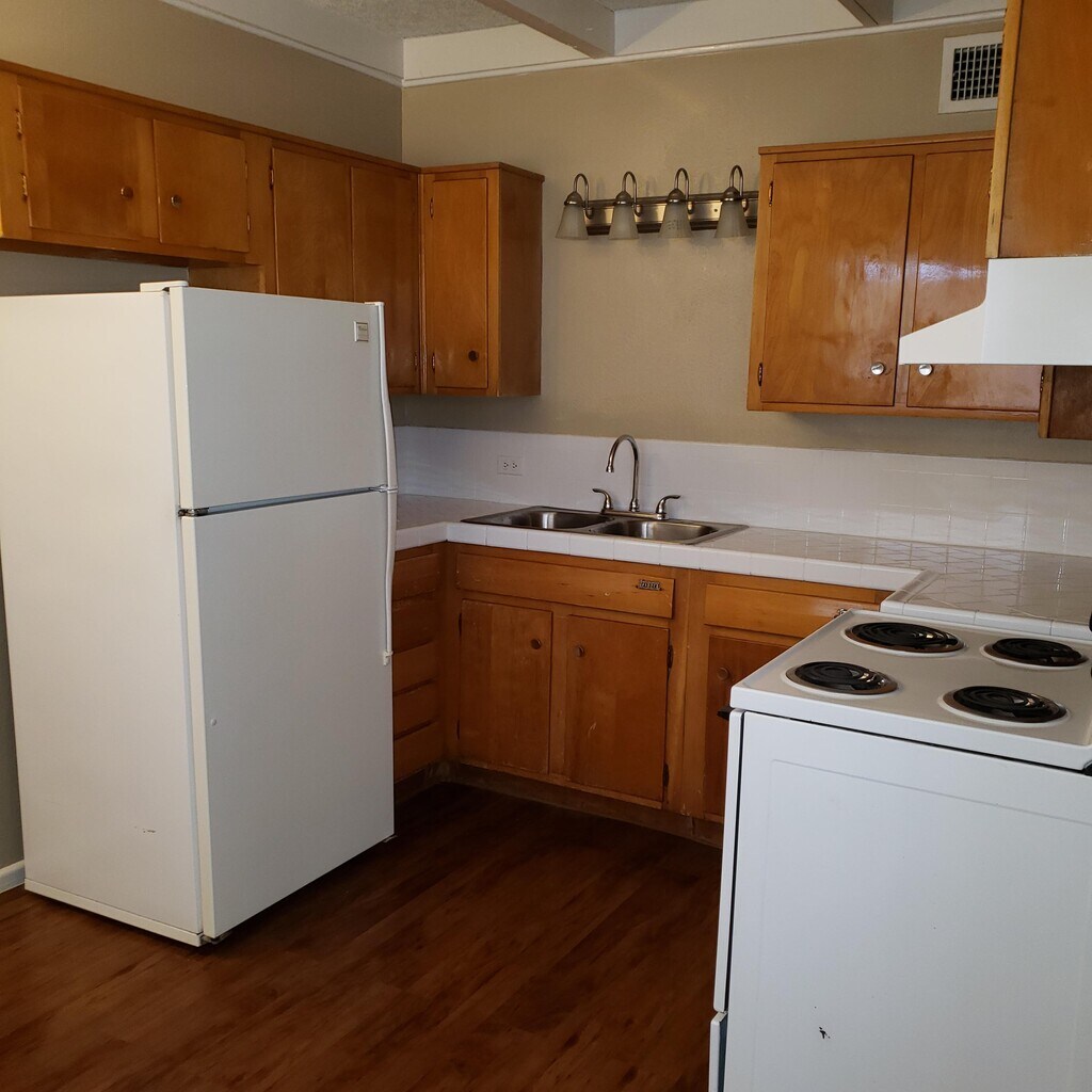 Parkhill Terrace and Kentwood Apartments in Big Spring, TX