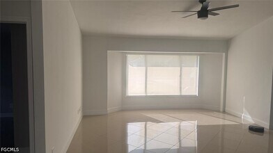 1319 SW 10th Pl in Cape Coral, FL - Building Photo - Building Photo