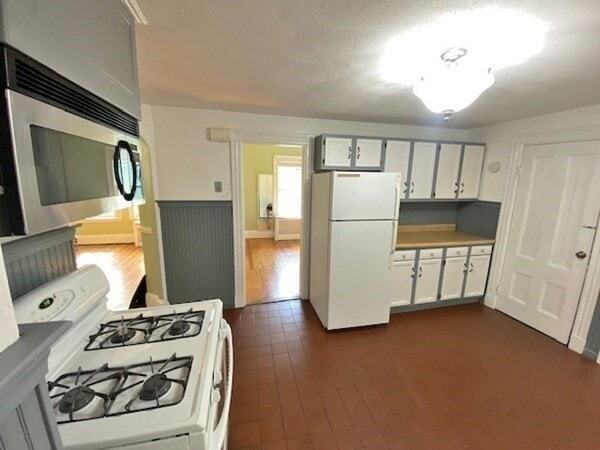 369 Savin Hill Ave, Unit 2 in Boston, MA - Foto de edificio - Building Photo