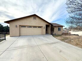 5260 N Verde Ln in Prescott Valley, AZ - Building Photo