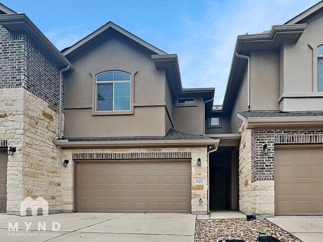 property at 2880 Donnell Dr