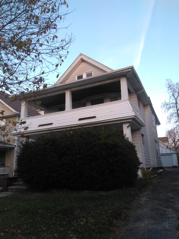 property at 1297 Warren Rd