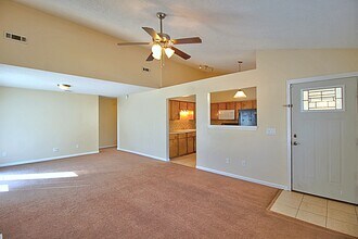 664 Windward Dr in Hinesville, GA - Building Photo - Building Photo