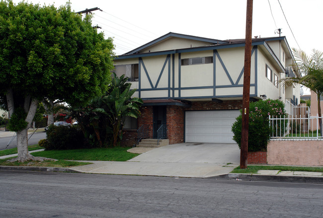 206 Stepney St in Inglewood, CA - Building Photo - Building Photo