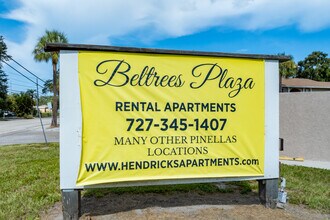 Beltrees Plaza in Dunedin, FL - Foto de edificio - Building Photo