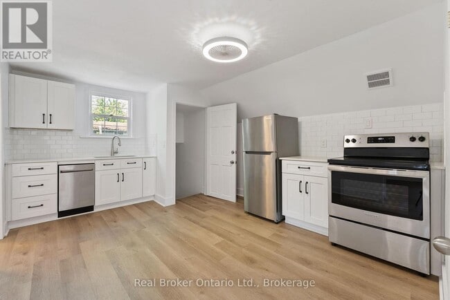 property at 125 Peel St