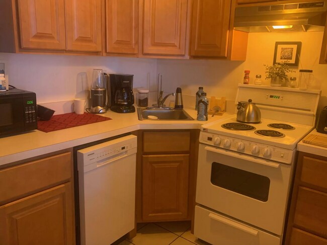 307 Beacon St, Unit 1 in Boston, MA - Building Photo - Building Photo