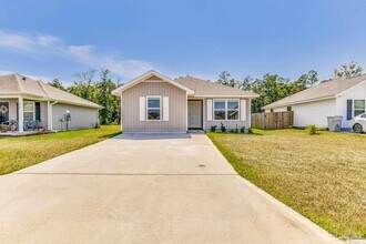 6323 June Bug Dr in Milton, FL - Building Photo - Building Photo