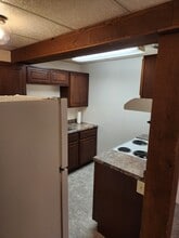 909 16th Ave, Unit 2 in Fairbanks, AK - Building Photo - Building Photo