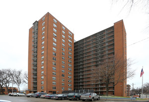 Wade Apartments