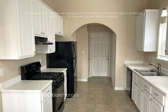 1092 Meadow Glen Cir in Fairburn, GA - Building Photo - Building Photo