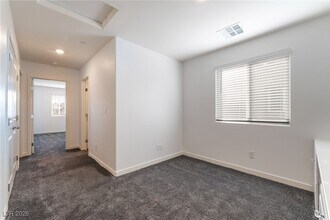 12743 Epperly St in Las Vegas, NV - Building Photo - Building Photo