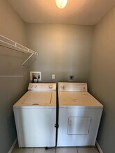 18224 NW 40th Pl in Miami Gardens, FL - Building Photo - Building Photo