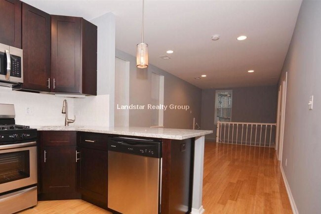 1645 W 17th St-Unit -2CH in Chicago, IL - Building Photo - Building Photo