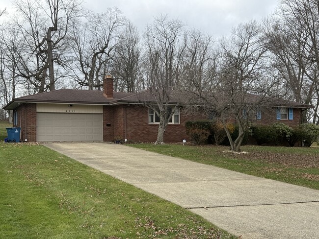 8052 Sigle Ln in Poland, OH - Building Photo - Building Photo