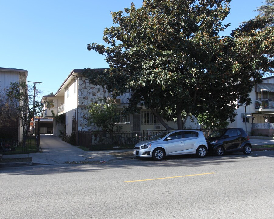 1801 N Edgemont St in Los Angeles, CA - Building Photo