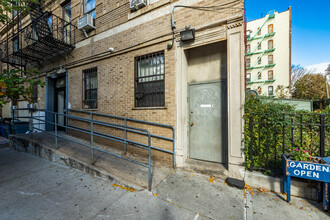 373 S 5th St in Brooklyn, NY - Building Photo - Building Photo