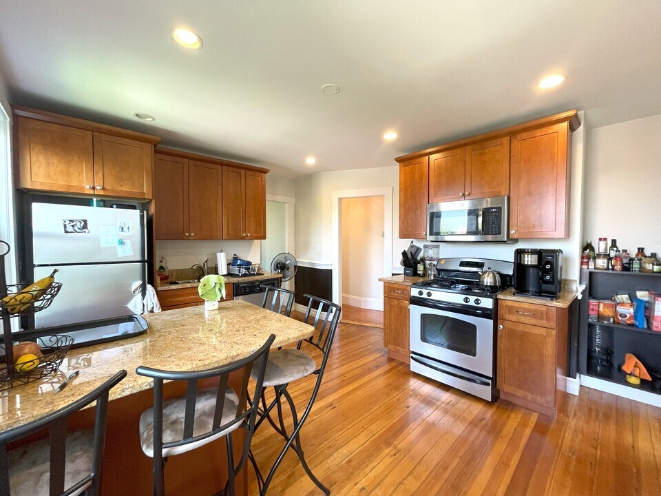 69 Montebello Rd in Boston, MA - Building Photo
