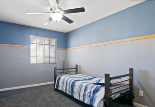 203 W Ferruginous Way in Saratoga Springs, UT - Building Photo - Building Photo