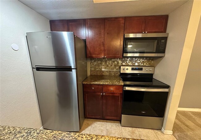 5112 Conroy Rd in Orlando, FL - Building Photo - Building Photo