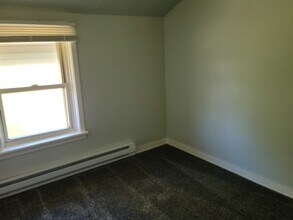 2324 N Eastern Rd in Spokane Valley, WA - Building Photo - Building Photo