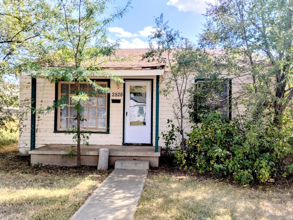 2828 Brook Ave in Amarillo, TX - Building Photo