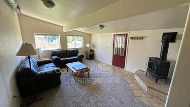 868 N 14th St in Laramie, WY - Building Photo - Building Photo